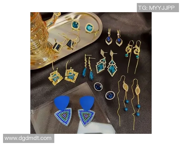 足球明星同款耳钉精选图集打造时尚运动风潮流饰品推荐